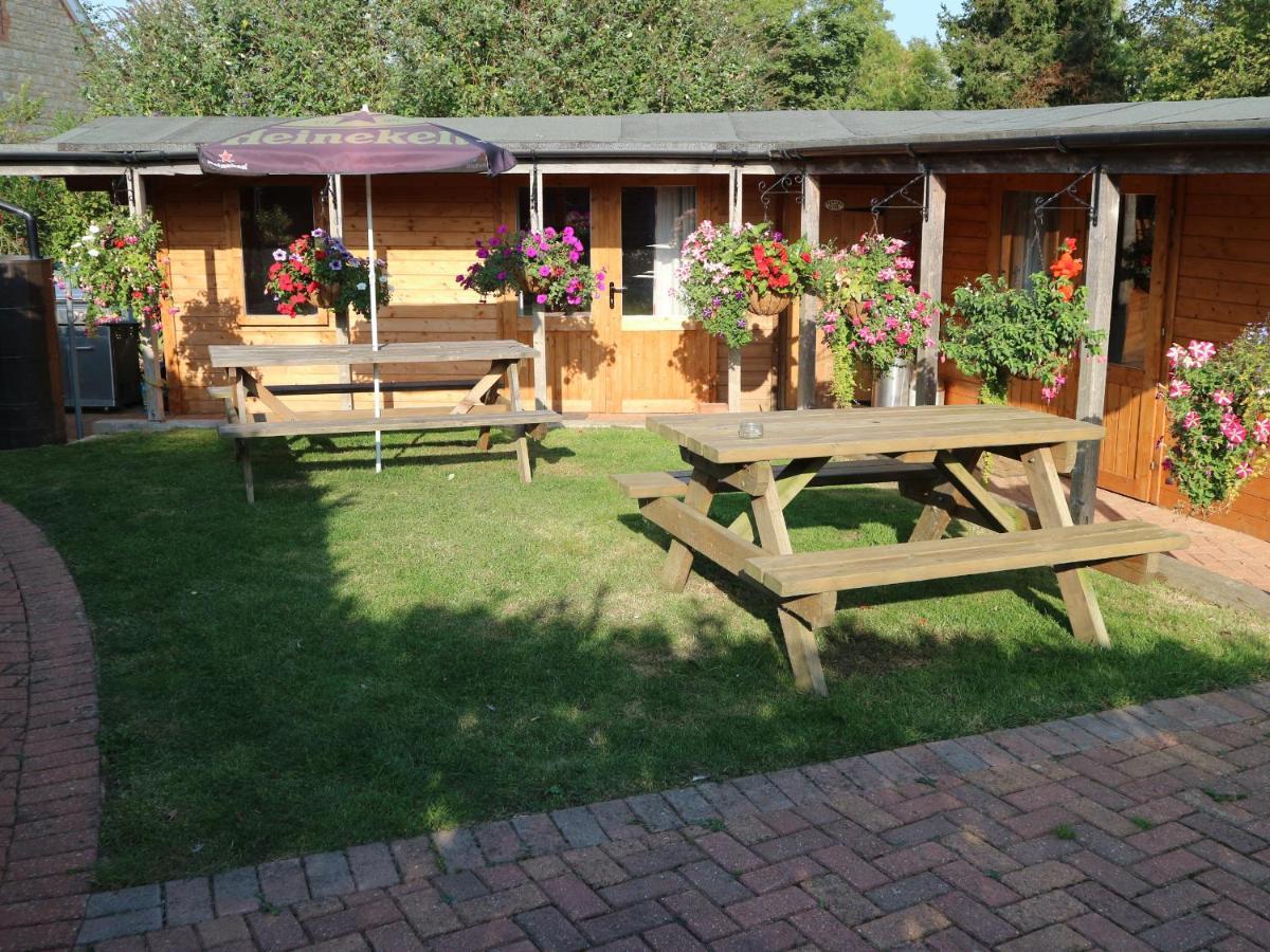 Homeside B&B Silverstone Eksteriør bilde
